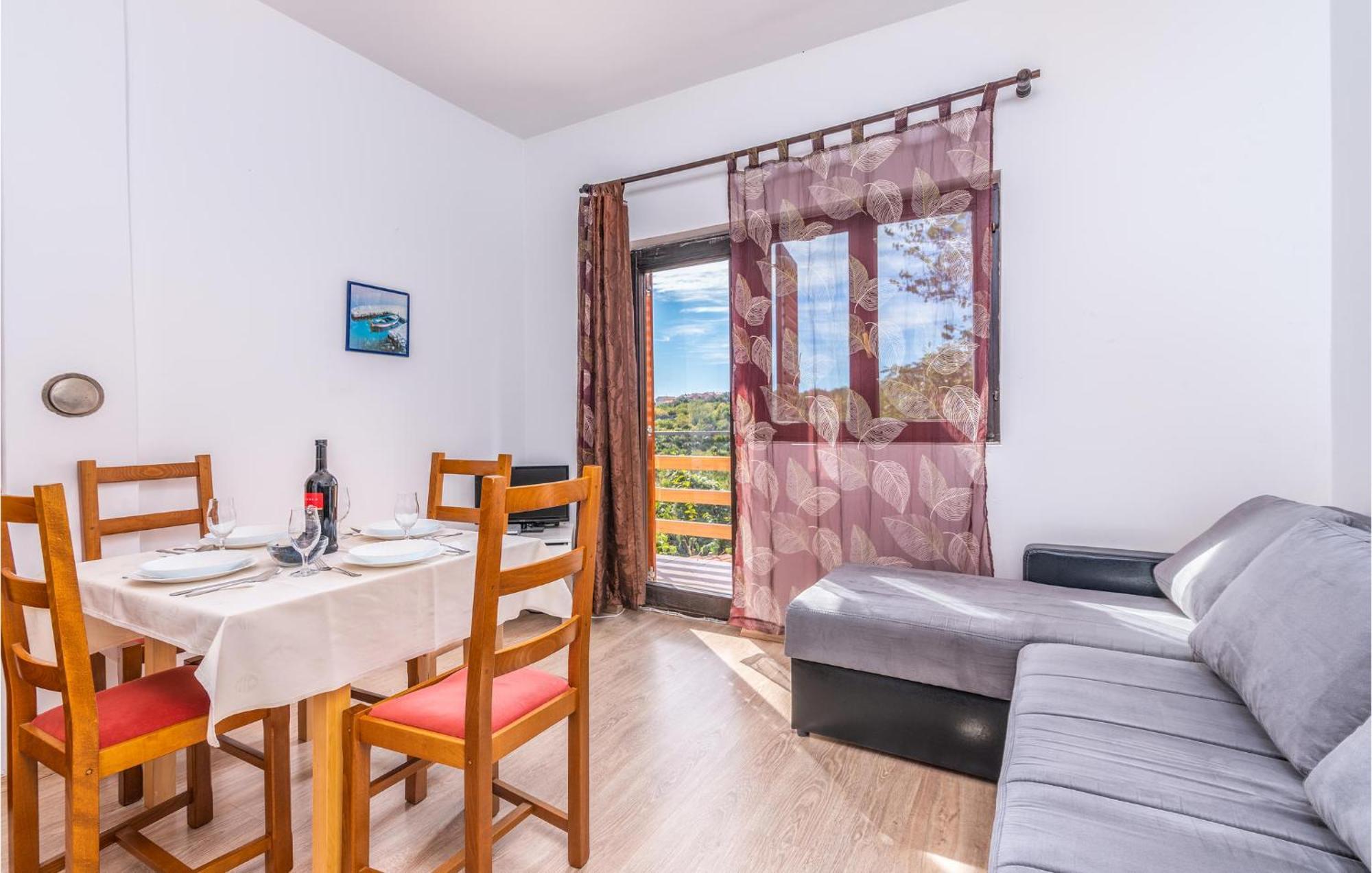 Gorgeous Apartment In Krk With Kitchen Krk Town Eksteriør bilde